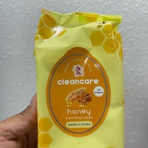 Cleancare Honey Cleansing Wipes - Hydrating Honey Scent (Yellow)